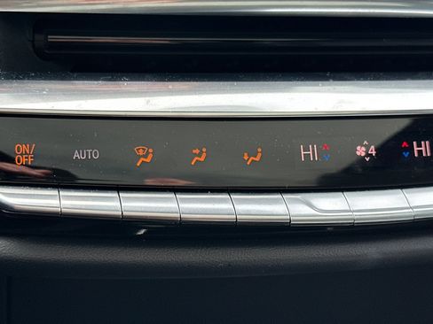 Certified 2024 Cadillac Lyriq Tech w/ Driver Assist Package image 29