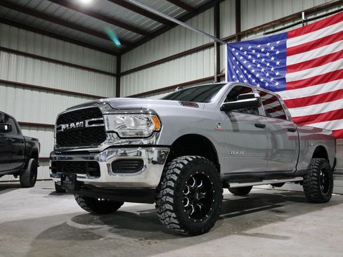 Used 2020 RAM 2500 Tradesman AWD/4WD image 3