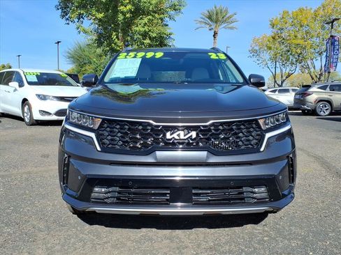 Used 2023 Kia Sorento EX image 2