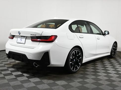New 2026 BMW 330i xDrive Sedan w/ M Sport Package image 7