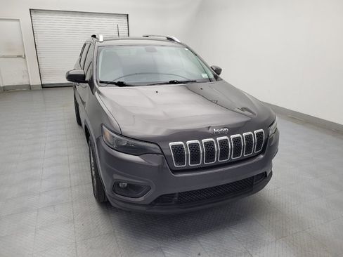 Used 2019 Jeep Cherokee Latitude Plus w/ Comfort/Convenience Group image 14