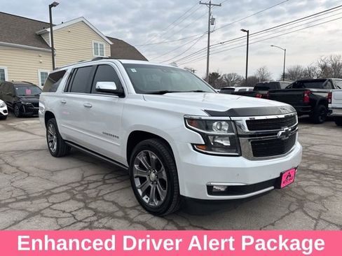 Used 2017 Chevrolet Suburban Premier image 30