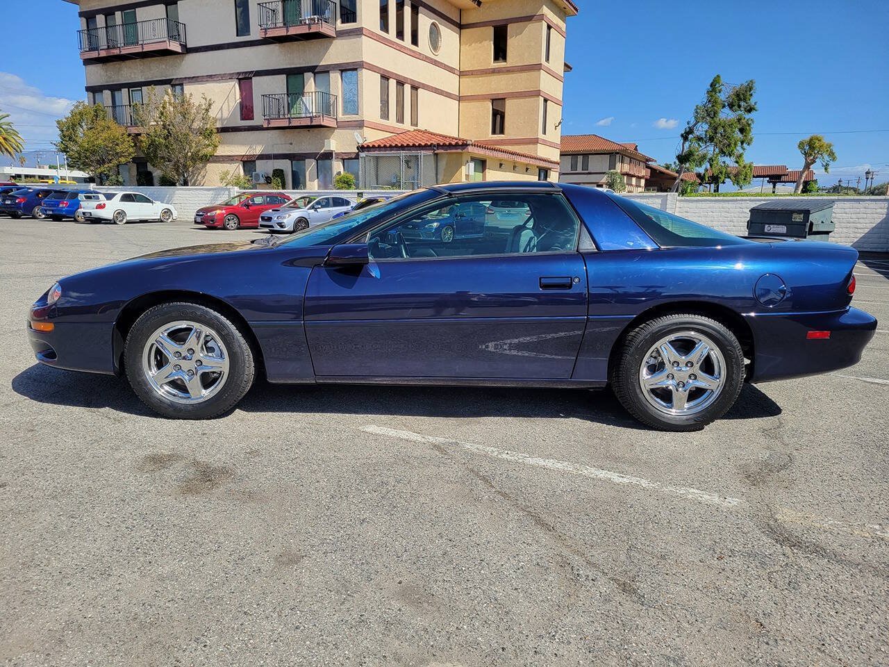 Used 1998 Chevrolet Camaro LT RWD image 2
