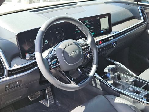 Used 2025 Kia Sorento SX Prestige AWD/4WD image 13