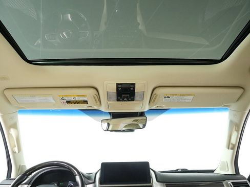 Used 2022 Lexus GX 460 Luxury image 19