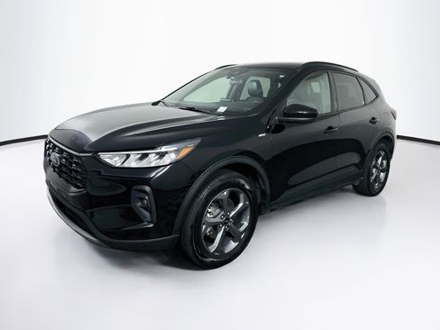 Used 2025 Ford Escape ST-Line Select AWD/4WD image 3