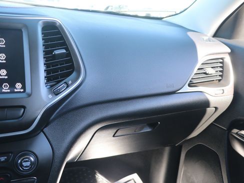 Used 2022 Jeep Cherokee Trailhawk image 27