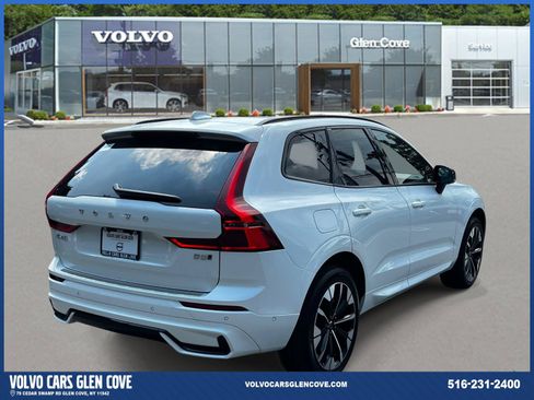 Used 2026 Volvo XC60 B5 Plus w/ Protection Package Premier AWD/4WD image 5