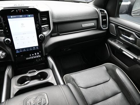 Used 2023 RAM 1500 Laramie AWD/4WD image 37