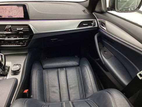 Used 2019 BMW 540i xDrive w/ M Sport Package AWD/4WD image 30