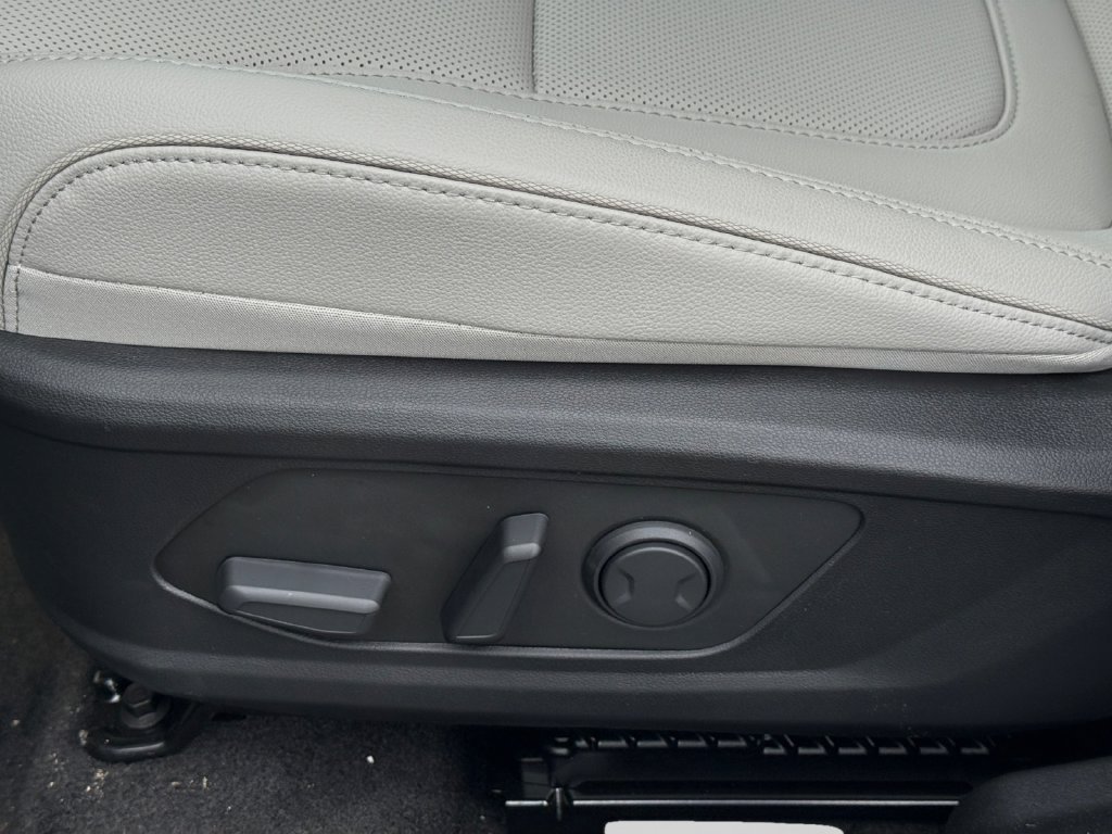 New 2026 Hyundai Tucson Limited AWD/4WD image 17