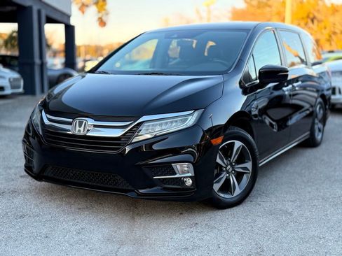 Used 2019 Honda Odyssey Touring image 2