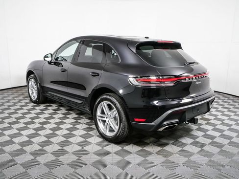 New 2026 Porsche Macan image 3