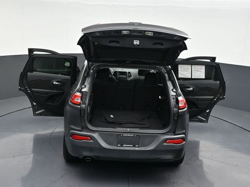 Used 2016 Jeep Cherokee Latitude image 37