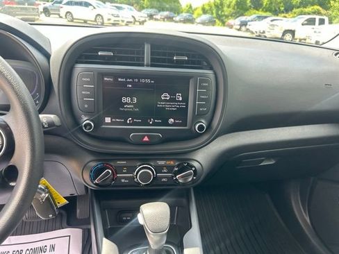 Used 2024 Kia Soul LX w/ Option Group 015 FWD image 14