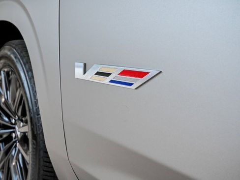 Used 2023 Cadillac Escalade V w/ LPO, ONYX Package image 57