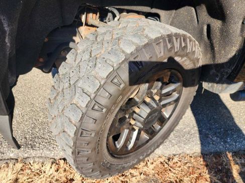 Used 2016 Chevrolet Silverado 2500 LT w/ Midnight Edition image 9