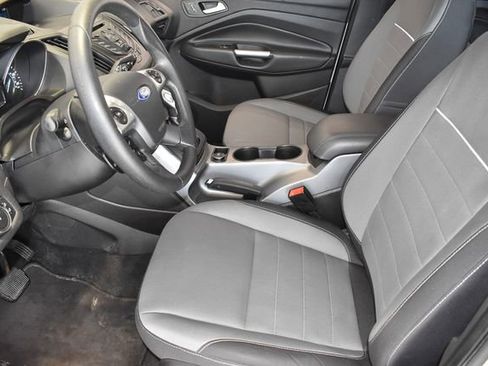 Used 2015 Ford Escape SE FWD image 18