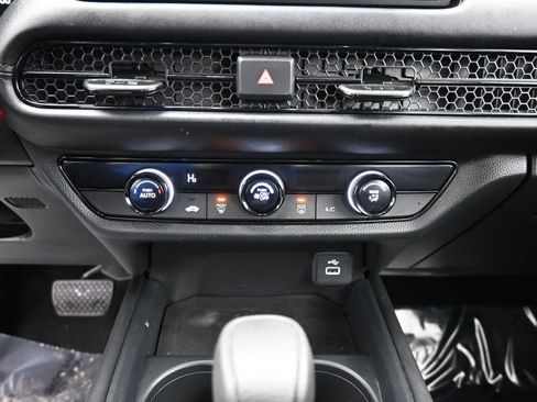 Certified 2025 Honda HR-V LX image 45