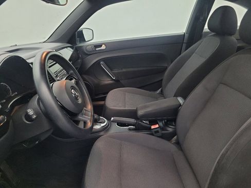 Used 2014 Volkswagen Beetle 2.5 FWD image 17