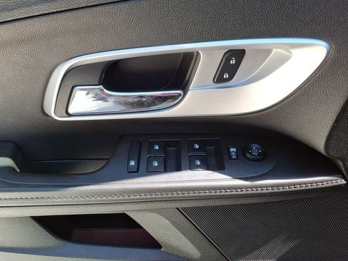 Used 2014 Chevrolet Equinox LS image 11
