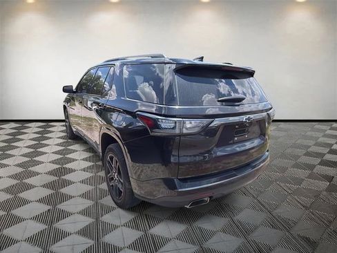 Used 2020 Chevrolet Traverse Premier w/ Redline Edition FWD image 8