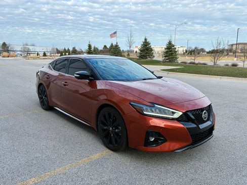 Used 2021 Nissan Maxima SR w/ Sport Mat Group image 3