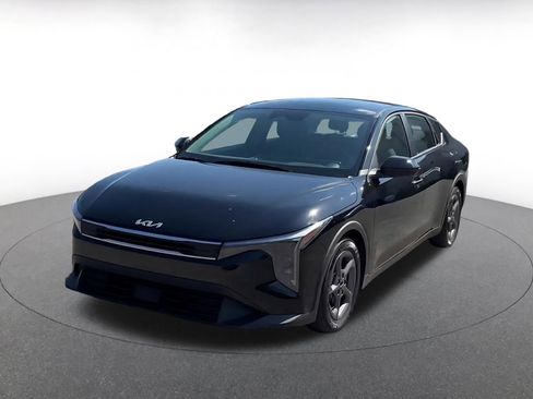 Used 2025 Kia K4 LXS image 3