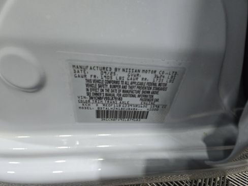 New 2025 Nissan Versa SR w/ Trunk Package image 25