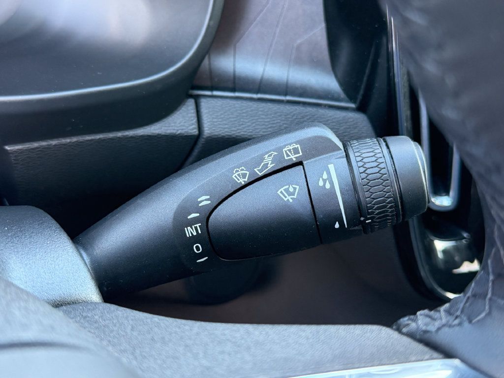 Certified 2023 Volvo XC40 Recharge Plus AWD/4WD image 37