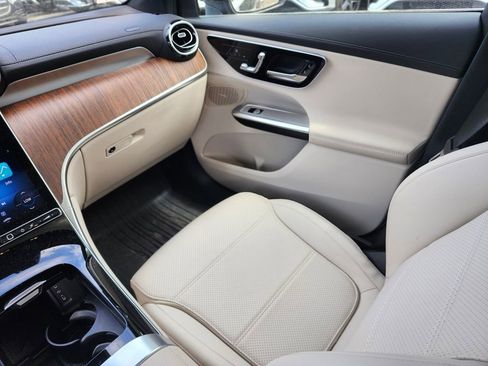 Certified 2025 Mercedes-Benz GLC 300 4MATIC image 15