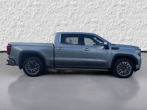Used 2023 GMC Sierra 1500 Denali Ultimate AWD/4WD image 2