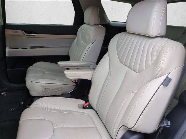 Used 2024 Hyundai Palisade Limited FWD image 19