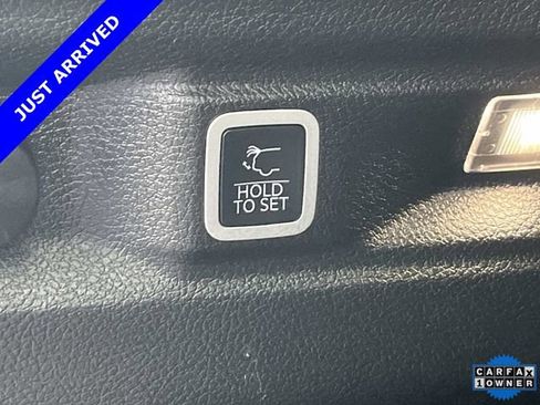 Certified 2024 Jeep Grand Cherokee L Limited w/ Luxury Tech Group II image 14