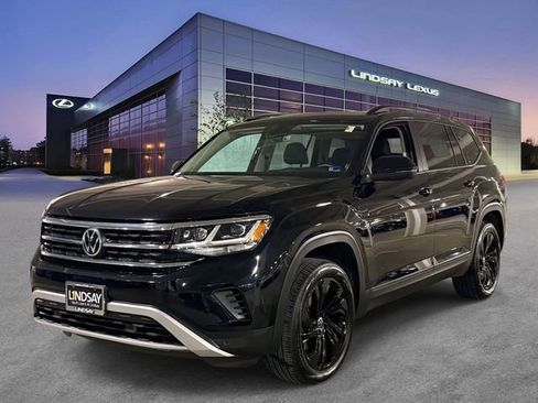 Used 2023 Volkswagen Atlas SE image 1