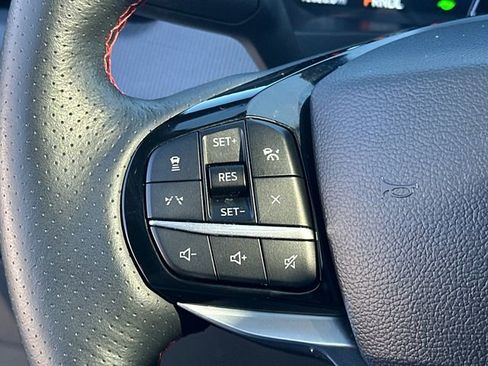 Used 2025 Ford Explorer ST-Line w/ Premium Package image 30