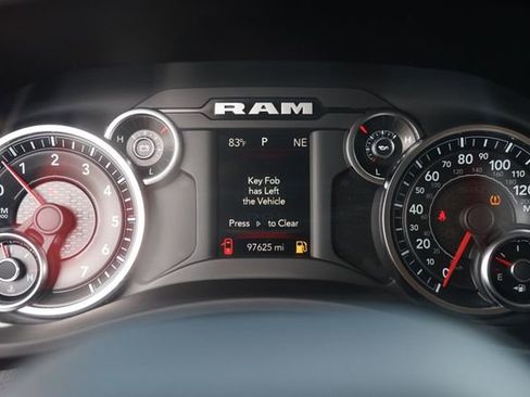Used 2020 RAM 2500 Tradesman w/ Chrome Appearance Group AWD/4WD image 24