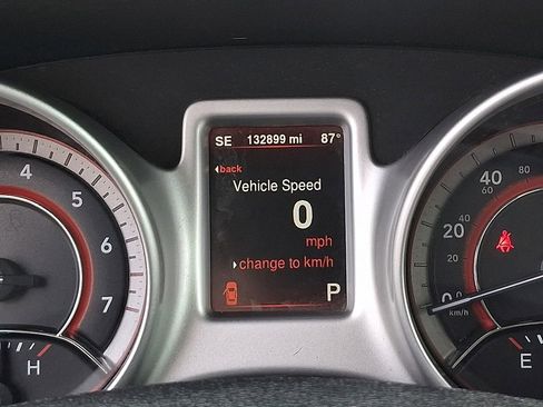 Used 2016 Dodge Journey R/T image 22