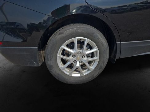 Used 2024 Chevrolet Equinox LT FWD image 12