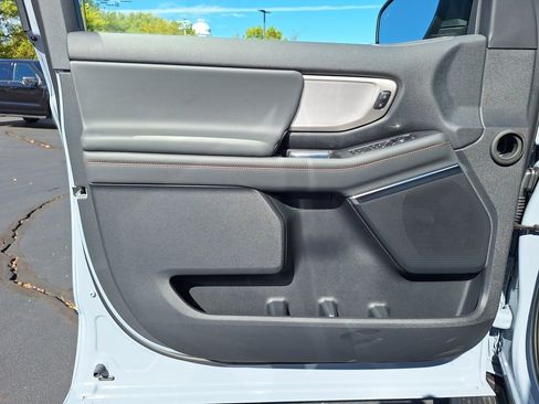 New 2025 Ford Expedition Active image 2