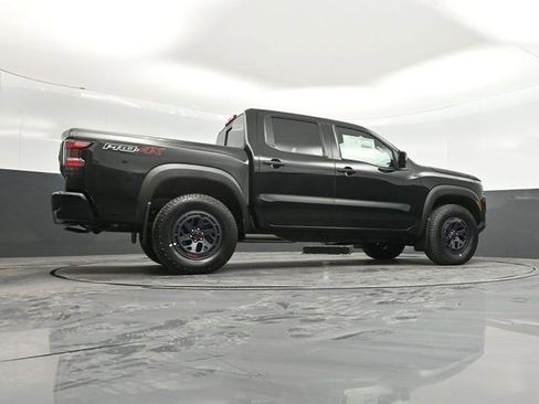 Used 2025 Nissan Frontier PRO-4X image 38