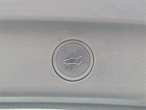 Used 2024 Tesla Model Y Performance image 11