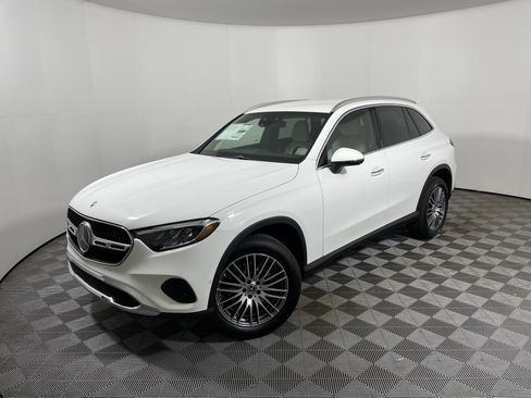 New 2026 Mercedes-Benz GLC 300 image 9
