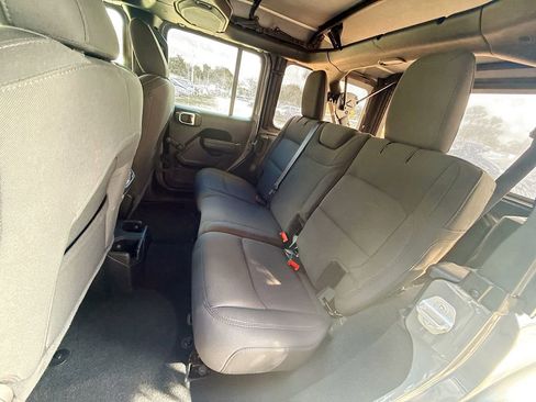 Used 2021 Jeep Wrangler Unlimited Willys image 27