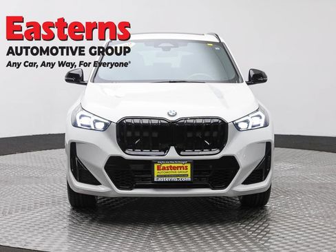 Used 2023 BMW X1 xDrive28i w/ M Sport Package AWD/4WD image 2