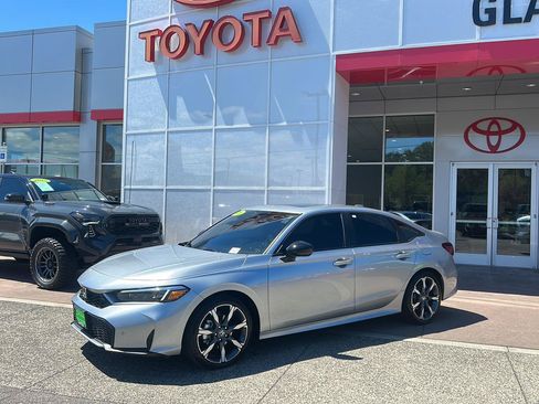 Used 2026 Honda Civic Sport Touring image 2