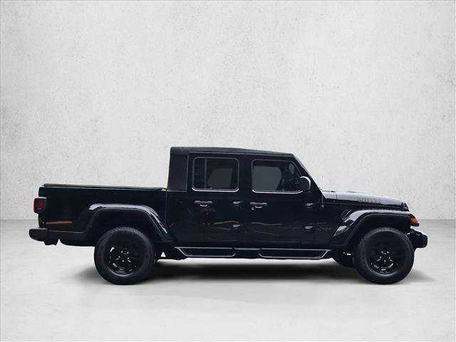 Used 2023 Jeep Gladiator Sport AWD/4WD image 4