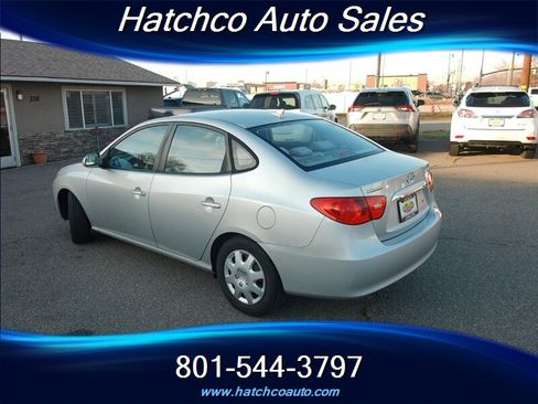 Used 2010 Hyundai Elantra GLS image 3