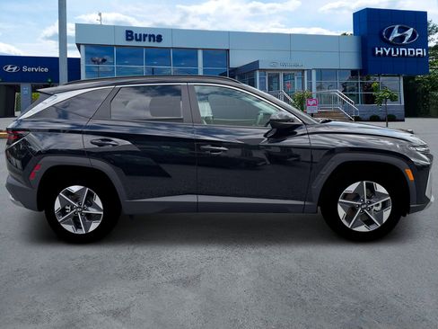 New 2025 Hyundai Tucson SEL image 9