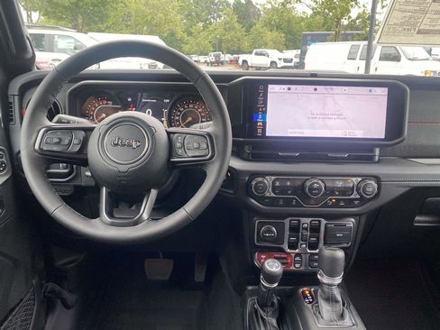 New 2025 Jeep Gladiator Rubicon image 11